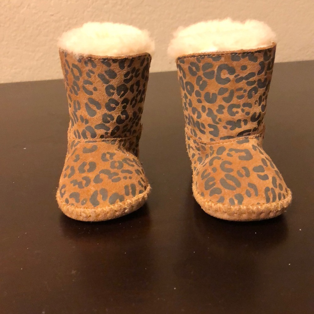 Cheetah infant Uggs